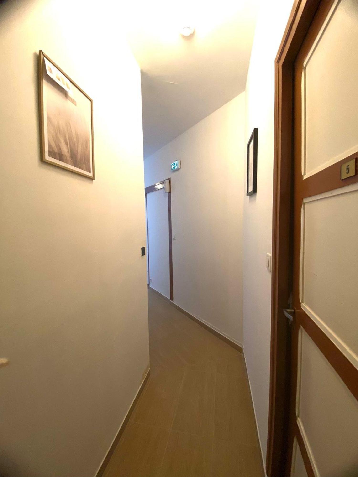 Hotel & Restaurant Isvara Breteuil Kültér fotó