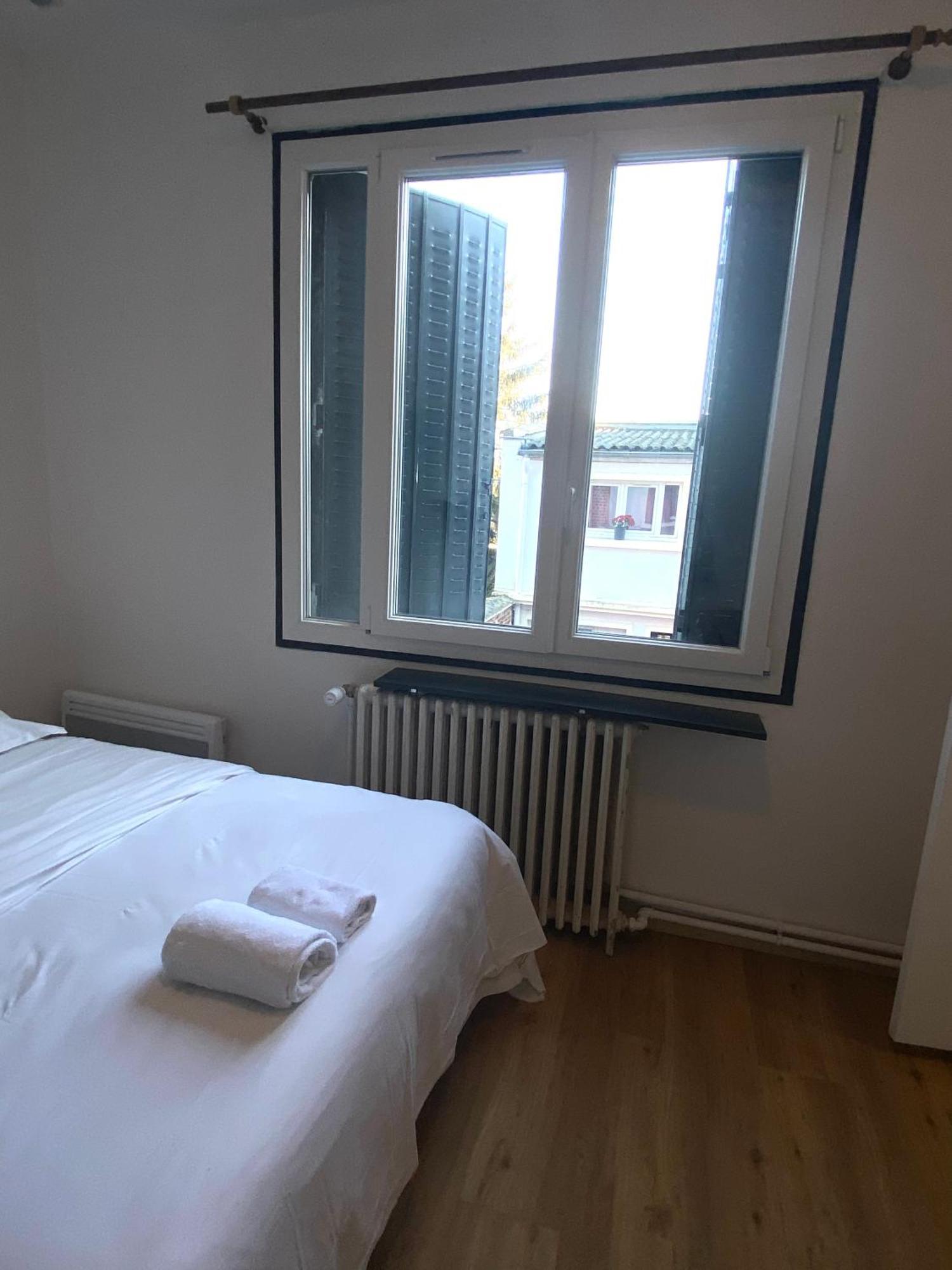 Hotel & Restaurant Isvara Breteuil Kültér fotó